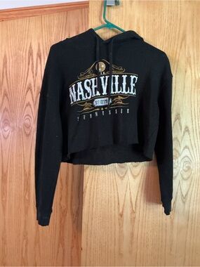 Nashville Cropped Black Hoodie Sweatshirt